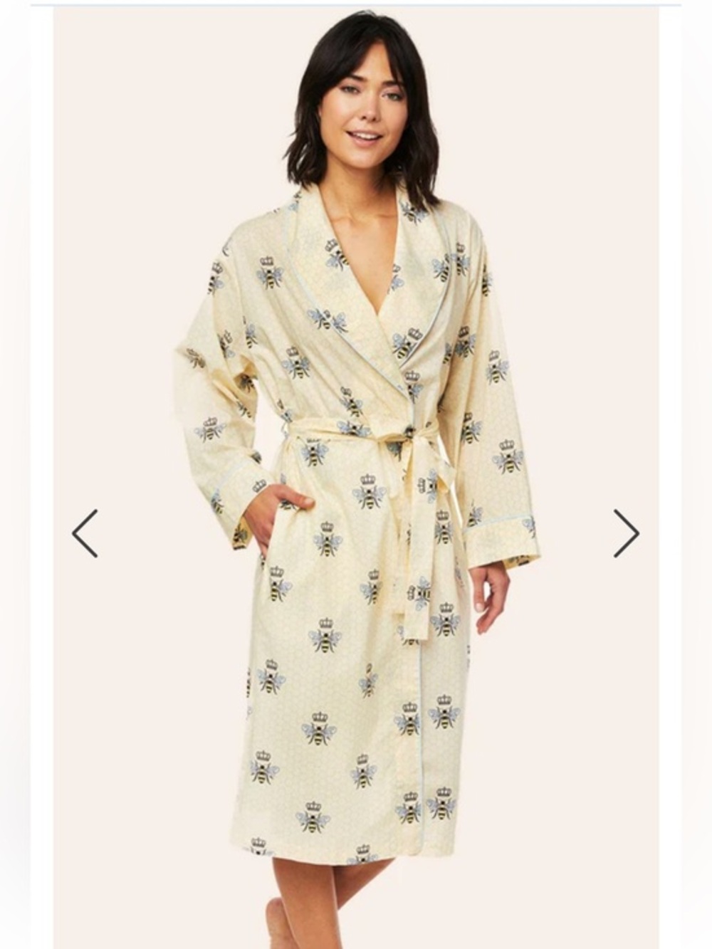 Queen Bee Shawl Flannel Collar Robe Honey comb small/ medium The Cat’s Pajamas